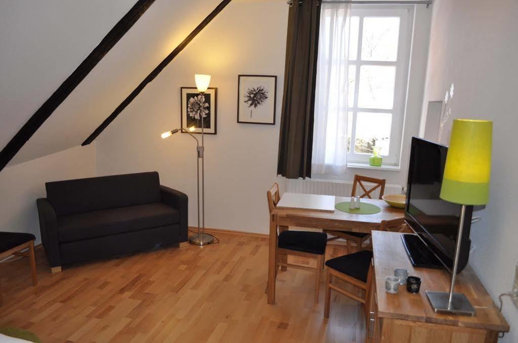Apartment Brauner Hirsch 첼레 외부 사진